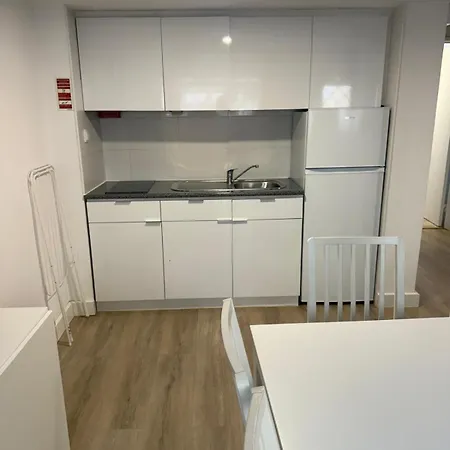 Casinha Da Penha De Franca Апартаменти Лісабон