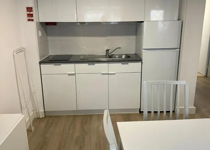 Casinha Da Penha De Franca شقة Lisboa